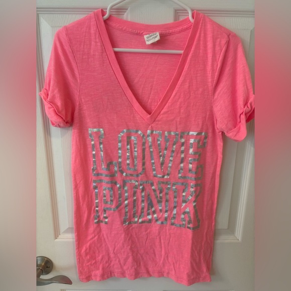 Pink Victoria’s Secret V neck-5/$25‎ - Picture 1 of 3